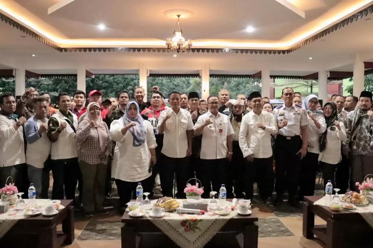 Pemkot Bekasi Bukber dengan Insan Pers, Gani Muhamad: Kami Tak Anti Kritik