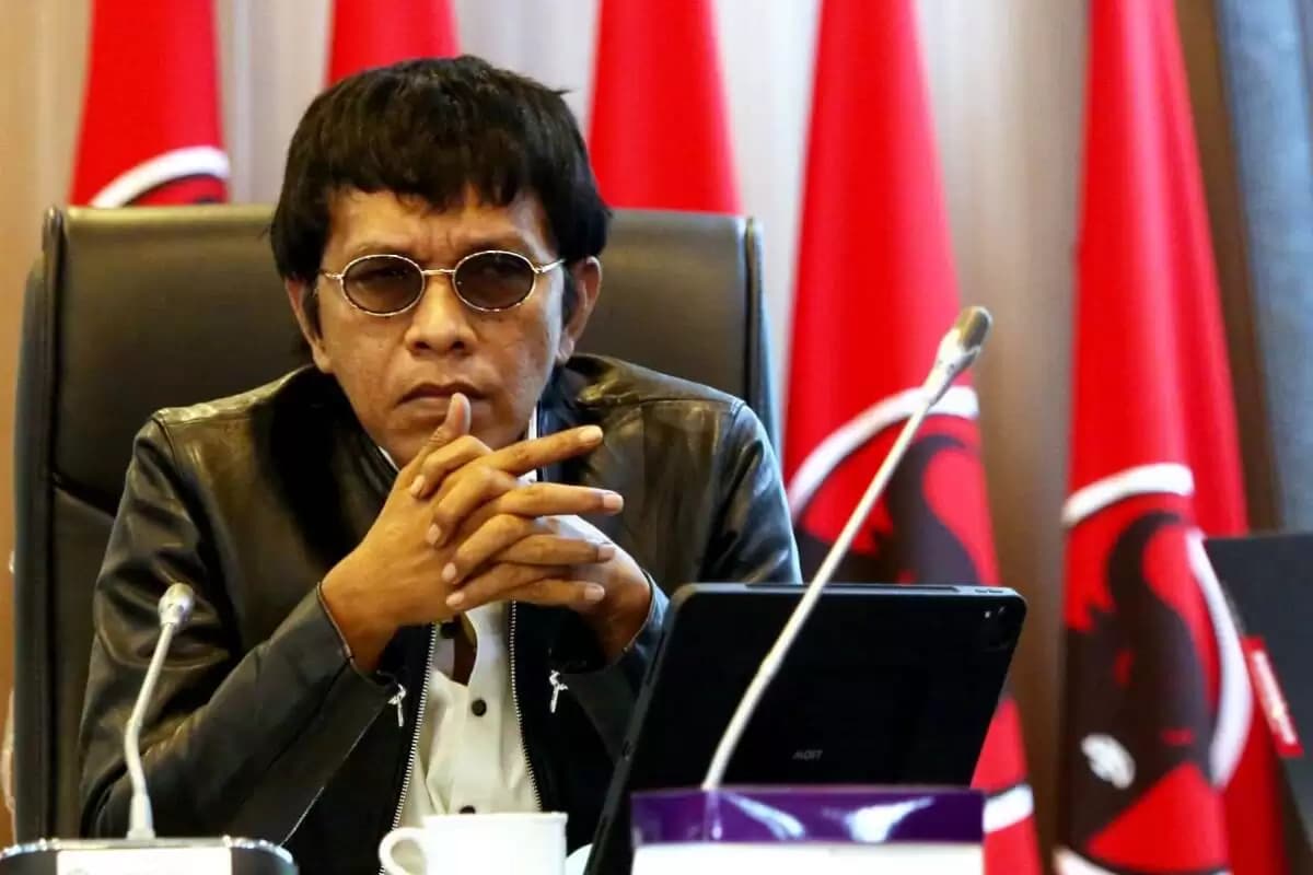 Politikus PDIP Ungkap Kondisi Adian Napitupulu Pasca Dirawat di RS Singapura