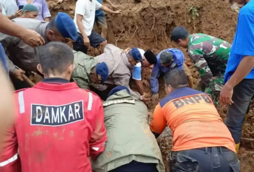 Banjir dan Longsor di Sumbar: 28 Orang Tewas, 4 Hilang