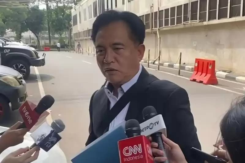 Yusril Tertawa Respons Timnas AMIN Siapkan 1.000 Advokat: Enggak Muat di Ruang Sidang MK