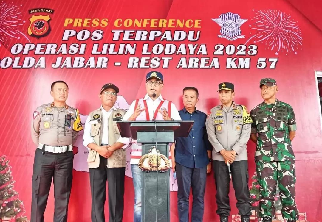 Menhub Sebut Jumlah Penumpang Periode Nataru dari Stasiun Senen Capai 700 Ribu