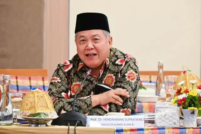 Komisi XI DPR Minta Pelaku Industri Rokok Ilegal Harus Dihukum Berat