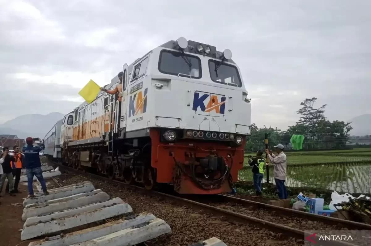 PT KAI Pastikan Jalur Kereta di Bandung Bisa Dilalui Pasca Kecelakaan