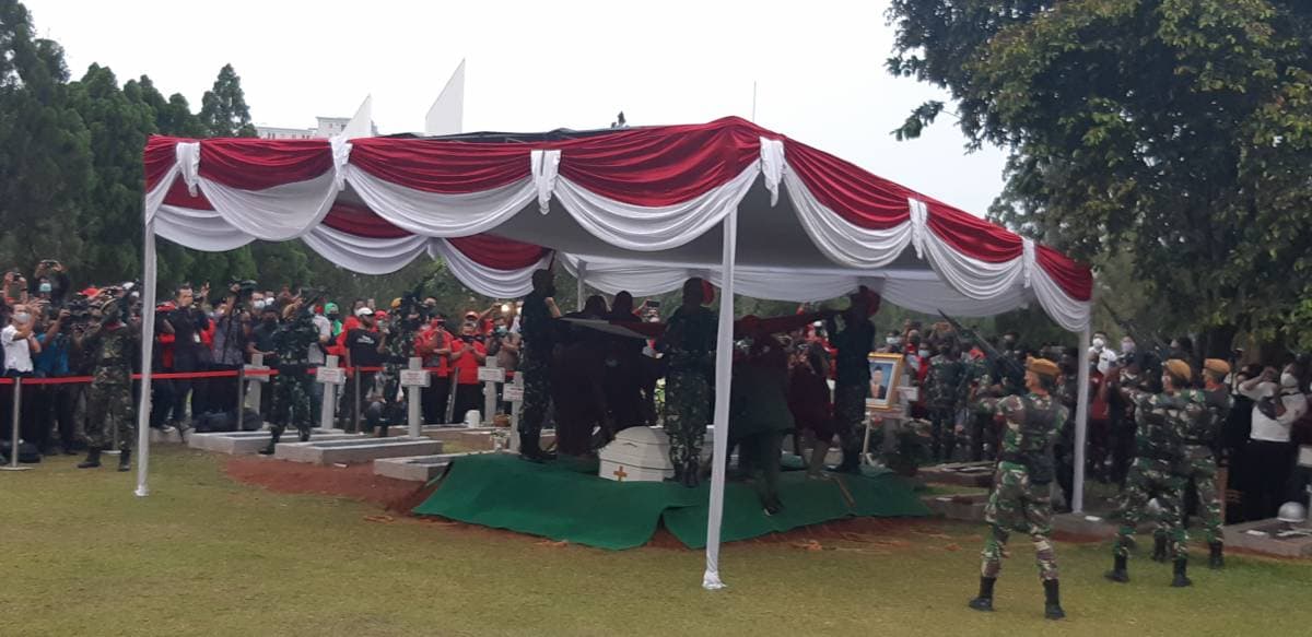 Almarhum Sabam Sirait Dimata Yasonna Laoly