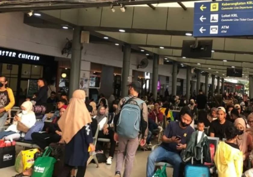 10,8 Juta Orang Mudik Naik Transportasi Umum pada Lebaran 2026