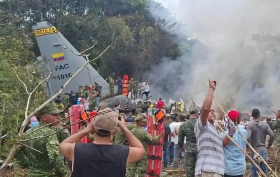 Pesawat Hercules Militer Kolombia Jatuh, 48 Orang Dilaporkan Tewas