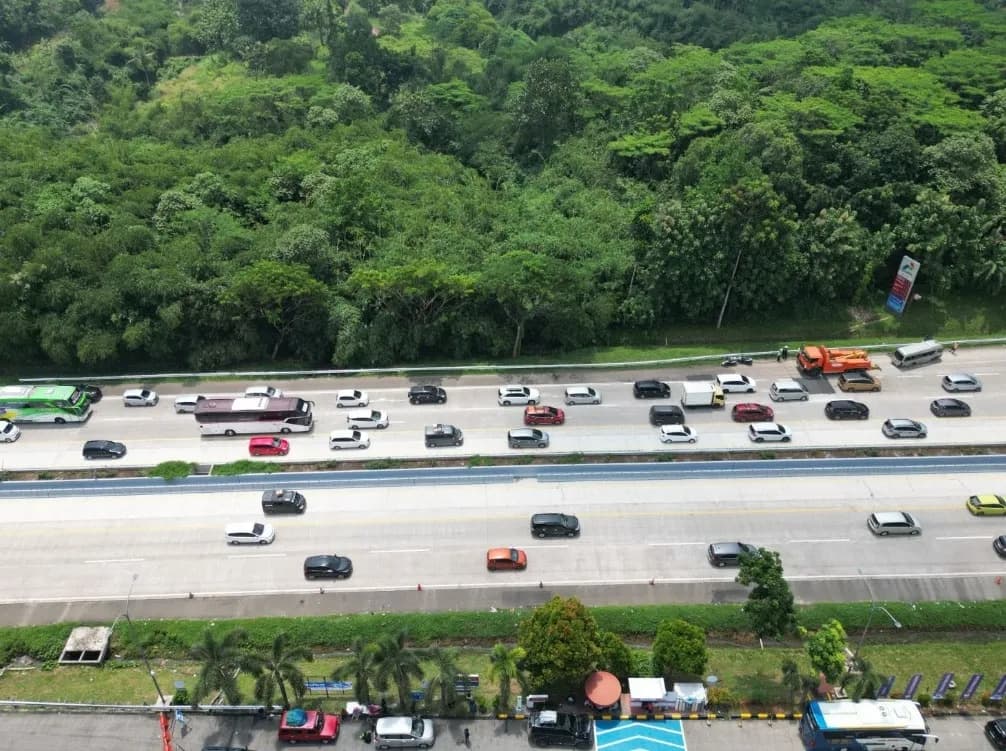 Arus Balik Meningkat Tajam, 186 Ribu Kendaraan Padati Tol Menuju Jabodetabek