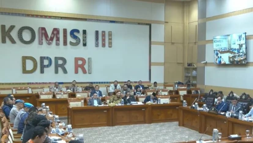 DPR Kembali Soroti Teror Air Keras, KontraS: Jangan Sampai Ada Korban Berikutnya