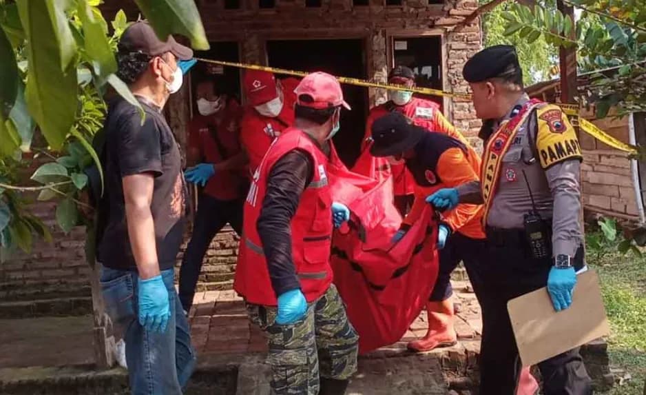 Geger, Mayat Kuli Bangunan Ditemukan Membusuk di Pati