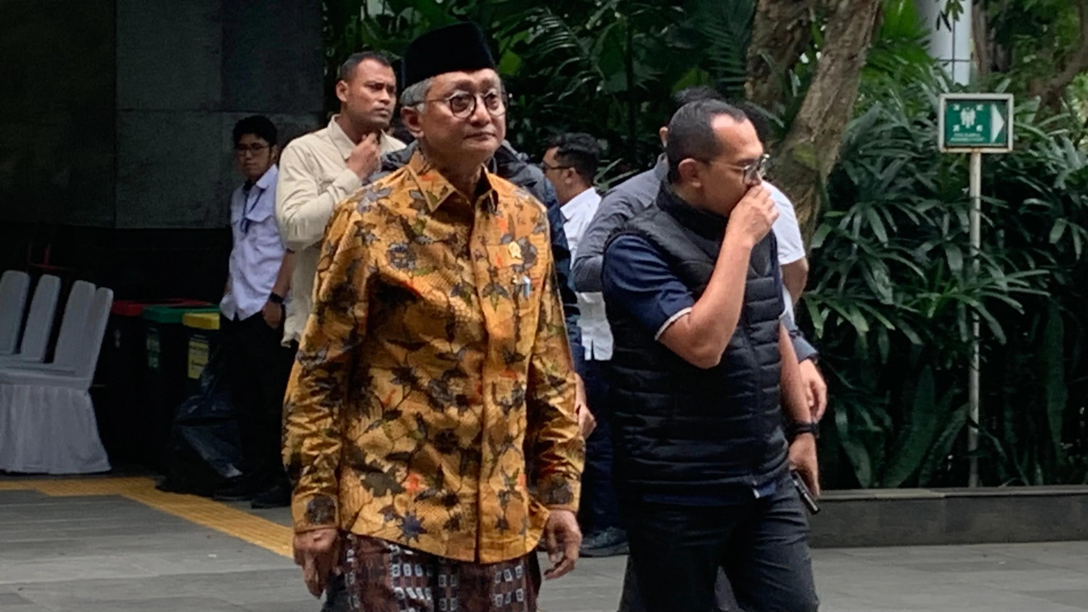 Kantor Kementerian PU Disisir Kejati DKI