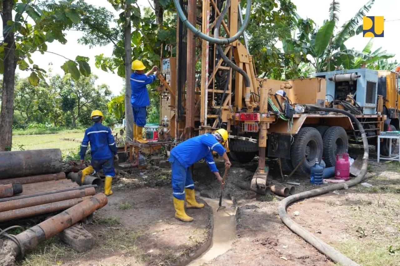 Dukung Swasembada Pangan, Menteri Dody Tinjau Pembangunan Sumur Bor di Nganjuk