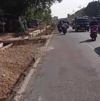 Perbaikan Jalan Gondanglegi-Balekambang, Progress Sudah  60%