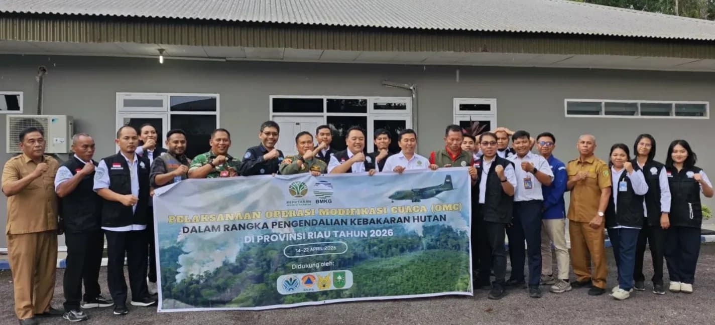 Cegah Karhutla, BMKG Intensifkan Modifikasi Cuaca di Riau