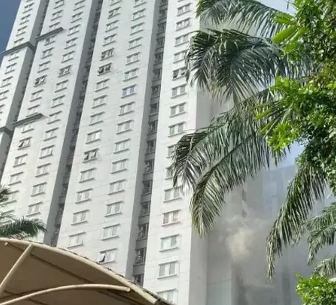 Kebakaran Apartemen Mediterania Jakbar, Evakuasi Penghuni Terus Berlanjut