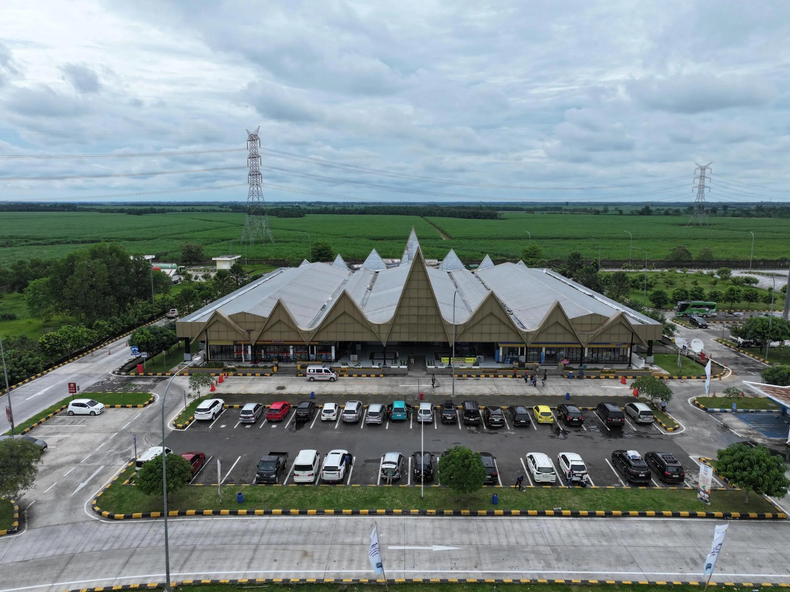Hutama Karya: 460 Lebih UMKM Tumbuh di 29 Rest Area JTTS