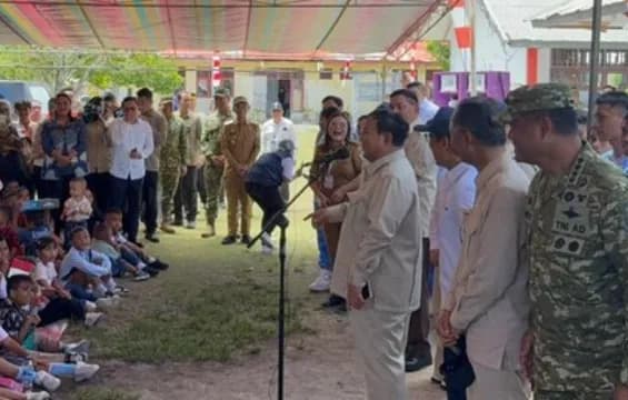 Kunjungi Pulau Miangas, Prabowo Janji Perbaiki Bandara hingga Puskesmas