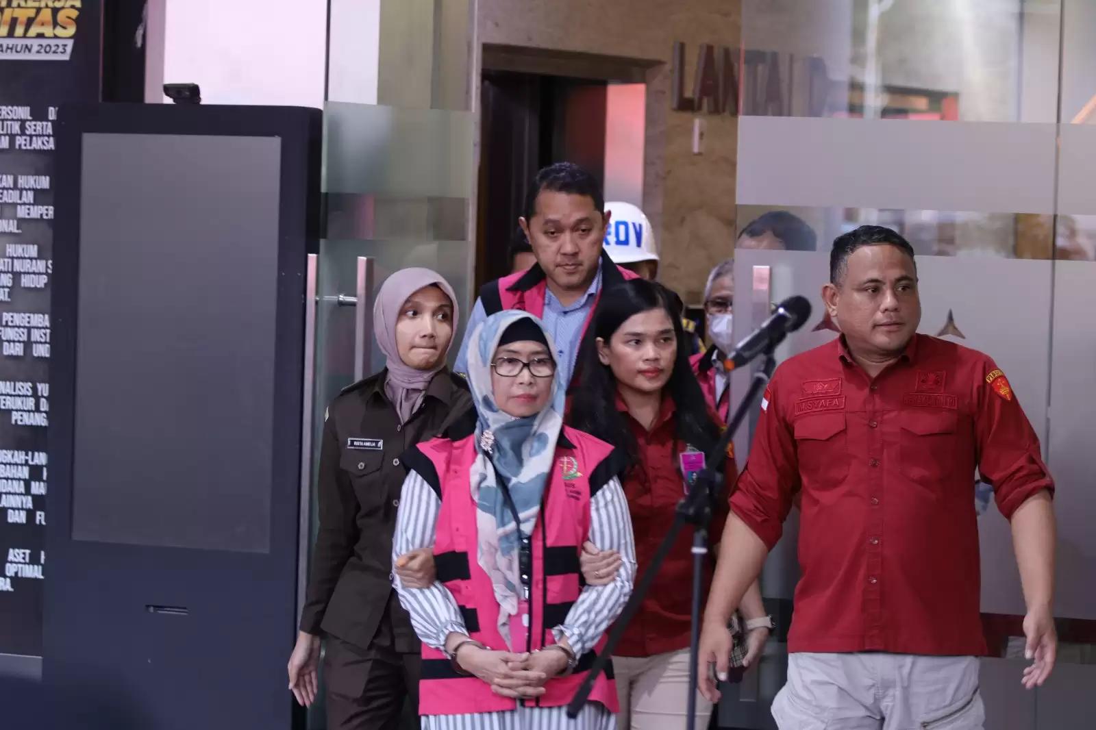 TK periode 2010-2011, HN periode 2011-2013, DM periode 2013-2017, AH periode 2017-2019, MAA periode 2019-2021 dan ID periode 2021-2022.