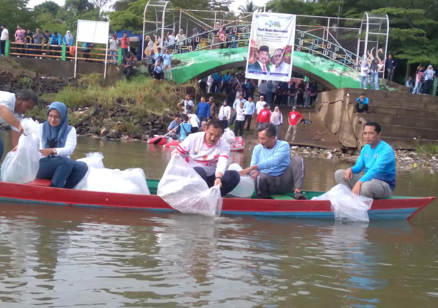 2111TaburIkanDanauSipinJambi