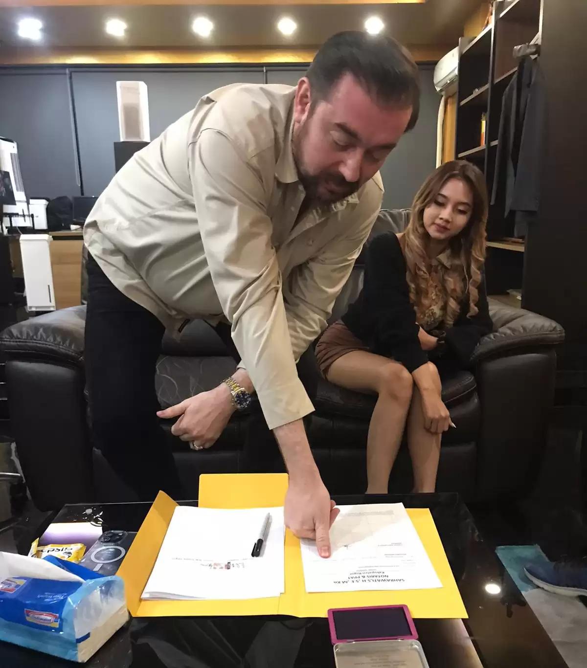 Gugatan Perdata ke Pengadilan Ditarik, Riccardo Mazzoni dan Clarisa Arda Sepakat Berdamai