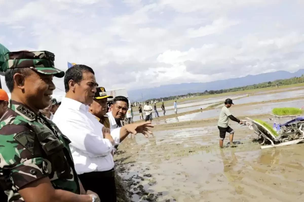 Presiden Jokowi Setujui Penambahan Anggaran Rp 14 Triliun Untuk Petani