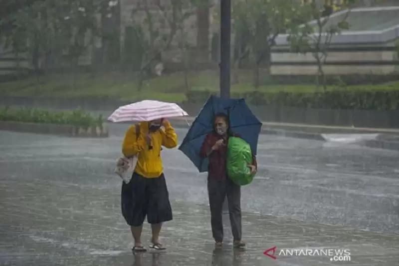 Kamis,  Jakarta Alami Hujan Ringan Siang Hari