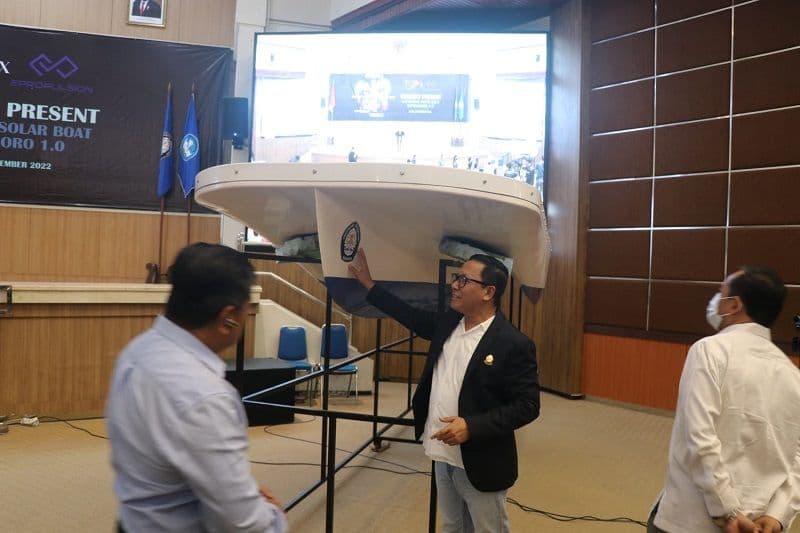 Kapal Bertenaga Surya Buatan Mahasiswa Undip Siap Berkompetisi di Monaco