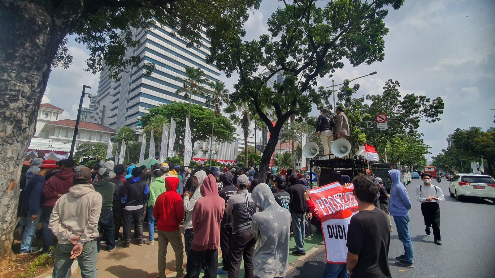 Dinilai Curang dan Intervensi Lelang, Dudi Gardesi Kepala BPPBJ DKI Jakarta Diminta Dicopot dan Proses Hukum