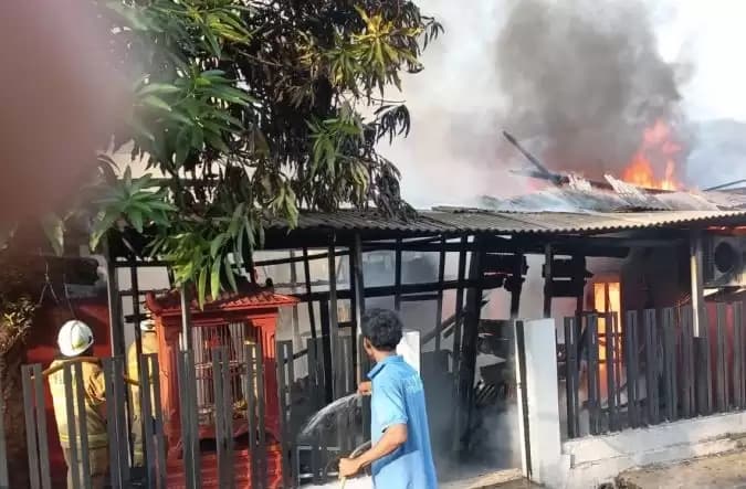 Ada Rumah Kebakaran di Cijantung, 1 Orang Tewas