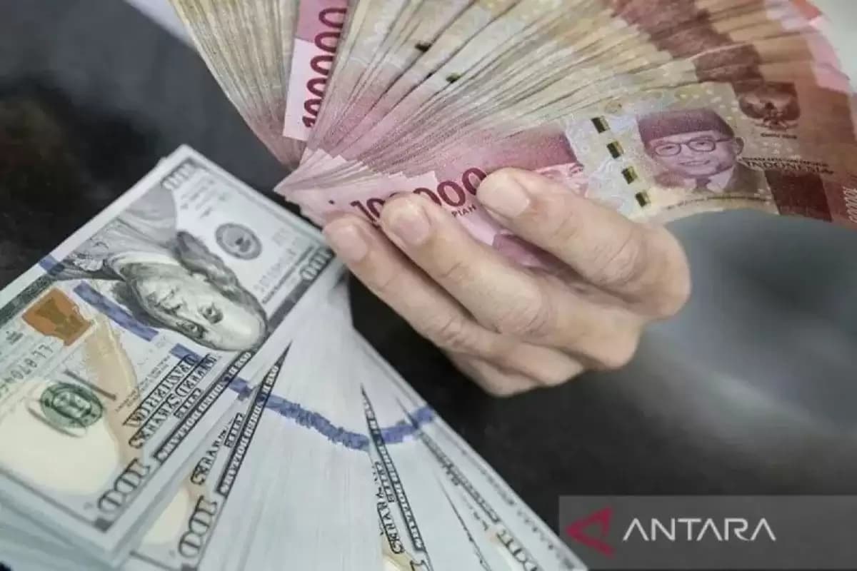 Rupiah Melemah 33 Poin Jadi Rp15.623 per Dolar AS