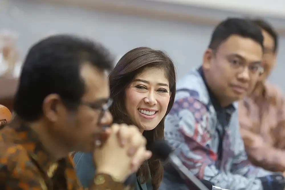 Menteri Komunikasi dan Digital (Menkomdigi) Meutya Hafid saat Raker bersama Komisi I DPR. (Foto MI/Charles Ulag)
