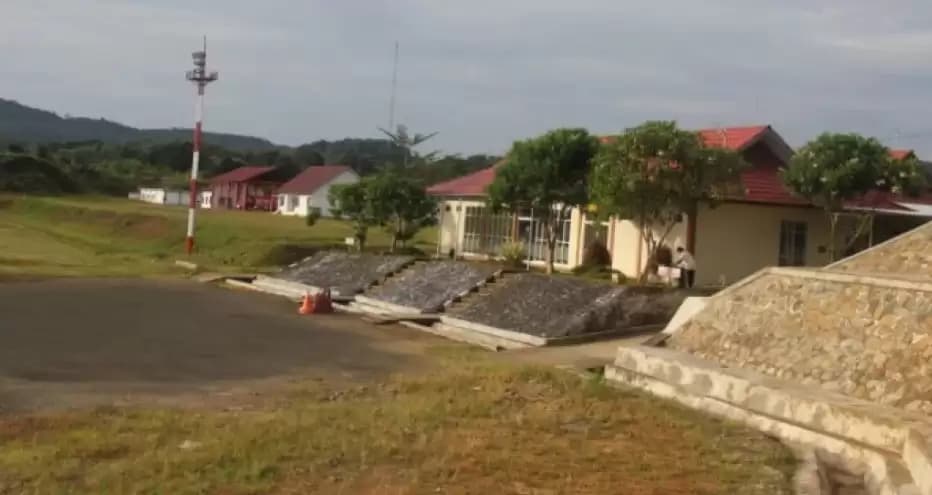Bandara Long Apung 3