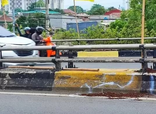 Seorang Pelajar Tewas Akibat Serempetan Motor di Pondok Kopi