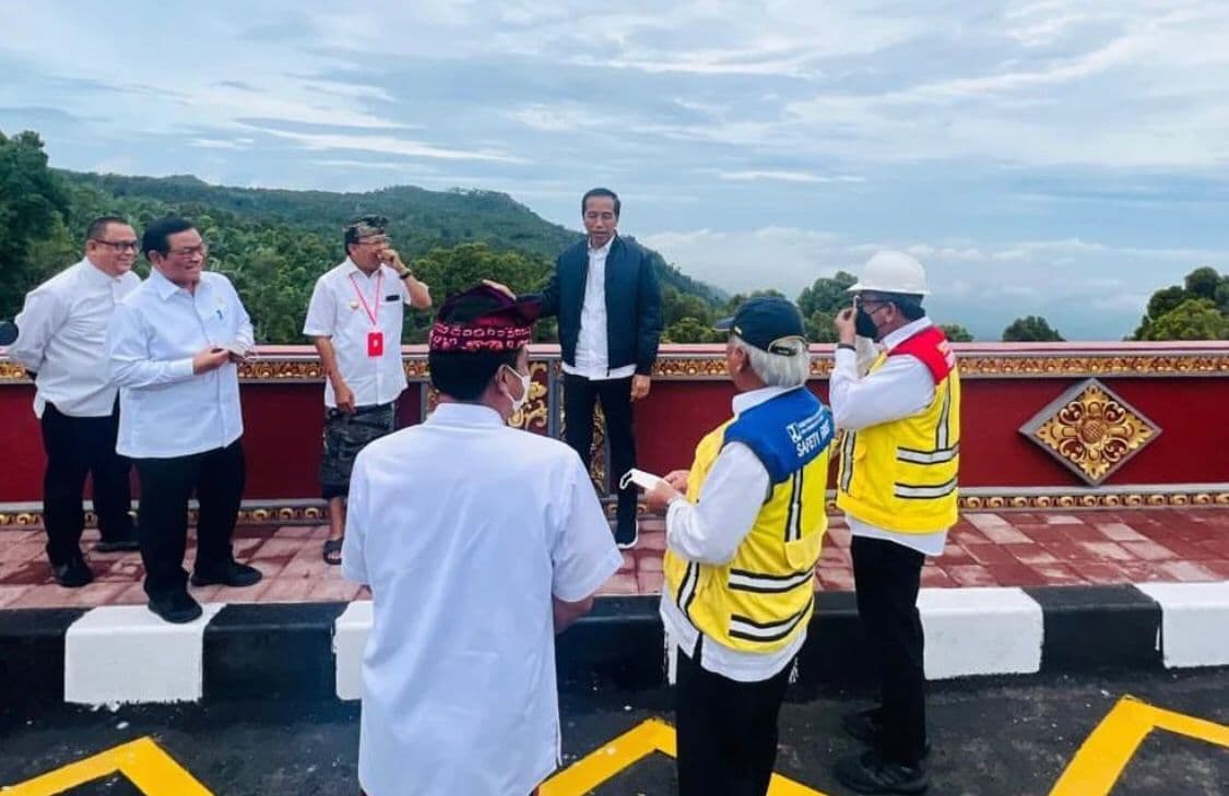 Jokowi Resmikan Jalan Pintas Batas Kota Singaraja-Mengwitani