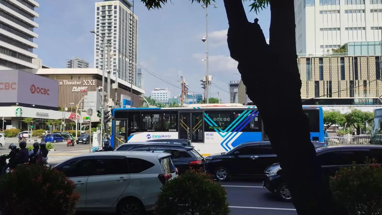 Pajak Bahan Bakar Kendaraan Bermotor DKI Jakarta Naik Jadi 10%