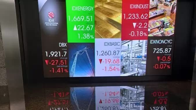 IHSG Melemah ke 7.072, Mayoritas Saham Turun