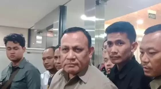 Usai Diperiksa, Firli Bahuri Minta Maaf Kepada Wartawan