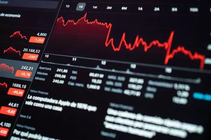 IHSG Dibuka Melemah 16,74 Poin