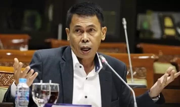 Joko Widodo Saksikan Sumpah Jabatan Ketua KPK Sementara Nawawi Pomolango Hari Ini