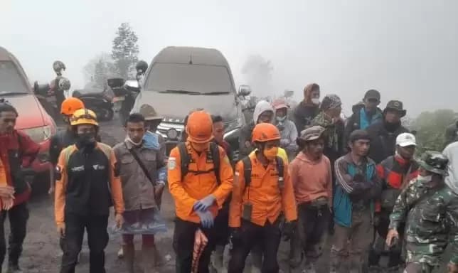 Polda Sumbar Serahkan 22 Korban Meninggal Erupsi Gunung Marapi ke Pihak Keluarga, Berikut Identitasnya