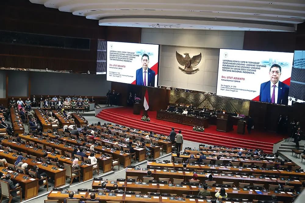 Paripurna DPR Sahkan RUU TNI Manjadi UU (Foto: Dok MI/Jaini)
