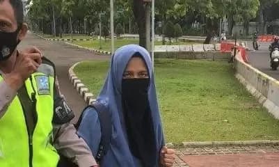Masih Ingat Siti Elina Penerobos Istana Kepresidenan? Dihukum 4 Tahun Penjara!