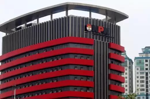 KPK Bidik Aliran Uang Eks Bupati Kukar ke Stepanus Robin Pattuju