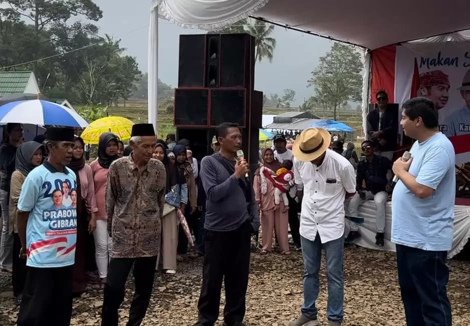 Bersyukur Pemilu Berjalan Lancar, Maruarar Berangkatkan 3 Orang Warga Subang Umroh