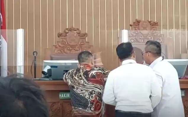 Foto Firli Bahuri dengan SYL di GOR Bulu Tangkis Tak Dianggap Alat Bukti!
