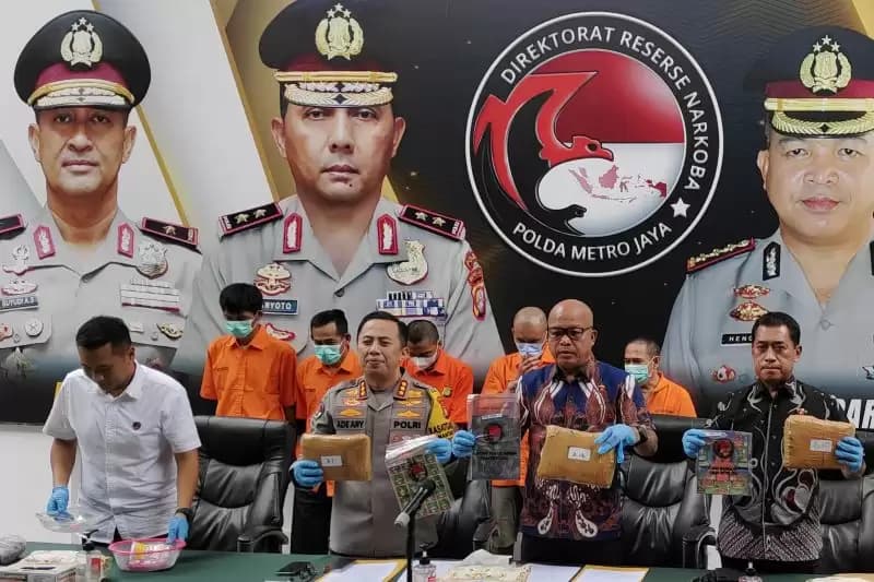 Polisi Bongkar Produksi Ekstasi di Apartemen Jakarta Barat