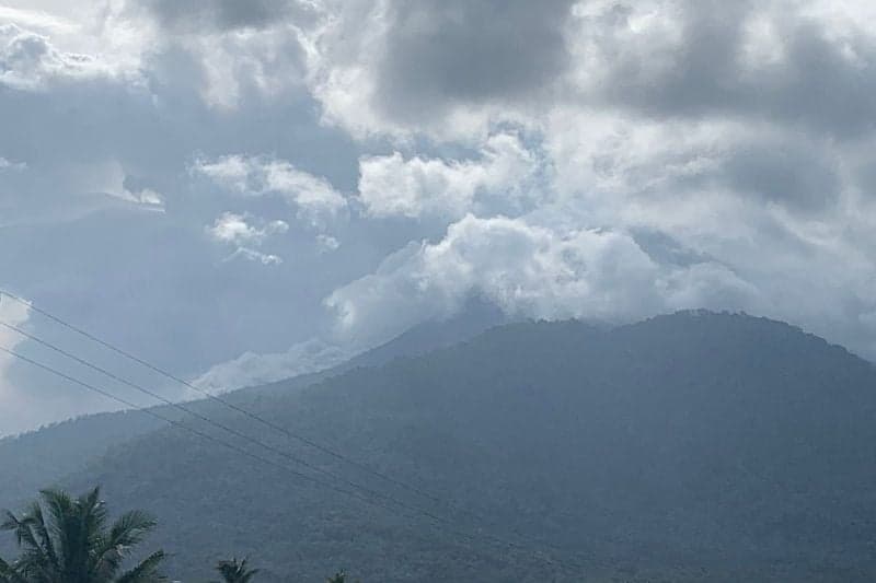 PVMBG Catat Terjadi Awan Panas Guguran Erupsi Lewotobi