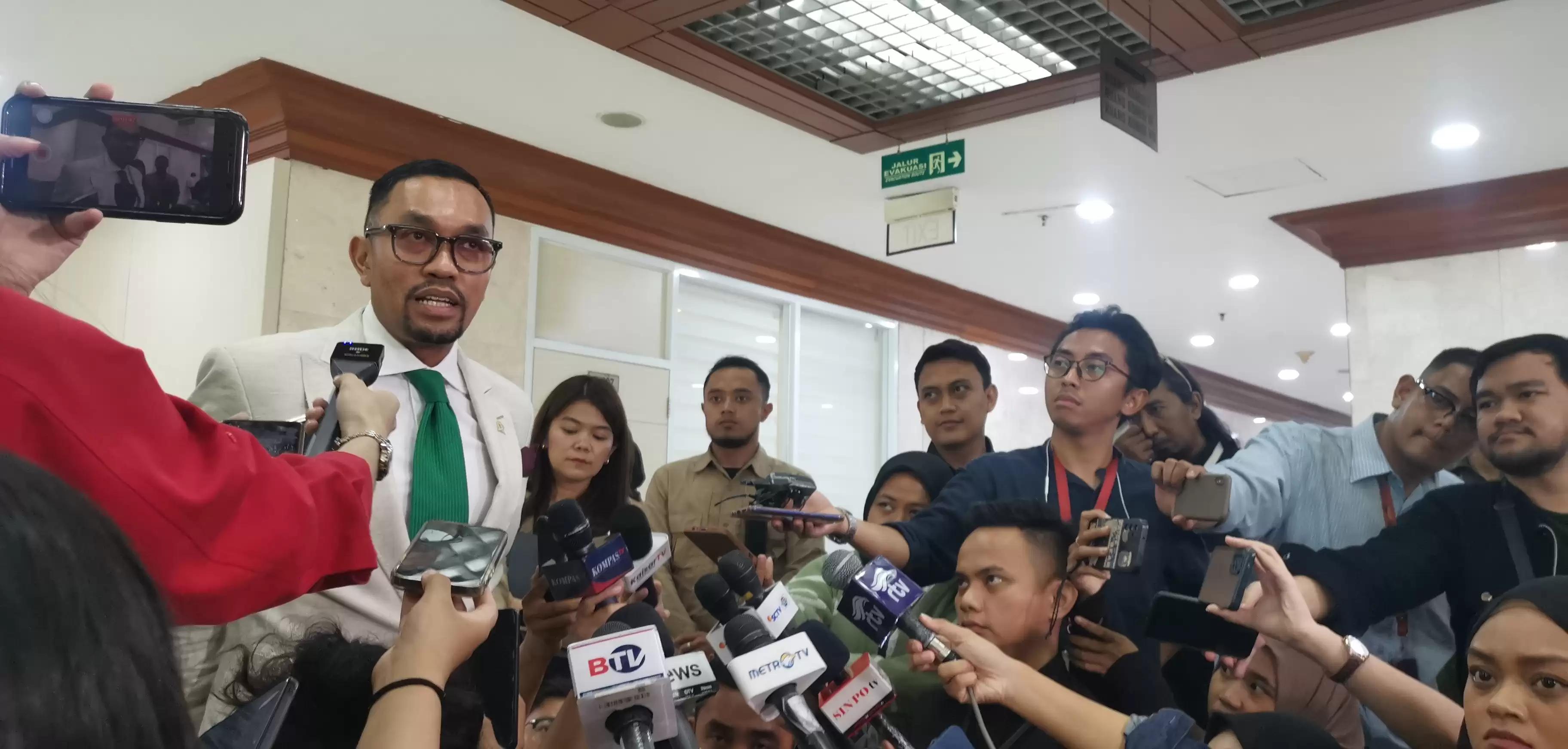 Sahroni Tak Menyangka Firli Akhirnya Tersangka