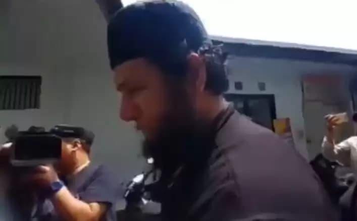 Diserahkan ke Kejari Jakbar, Penampilan Ammar Zoni Buat Pangling