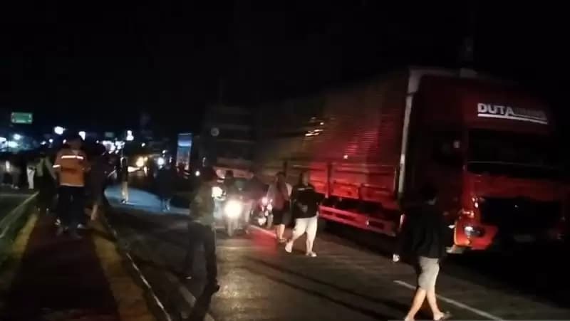 Rem Blong, Kecelakaan Beruntun di Pintu Tol Bakauheni, 1 Orang Tewas