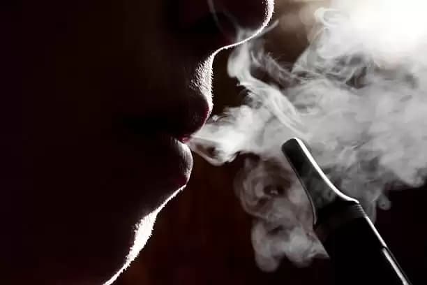 Efek Buruk Rokok Elektrik Pada Kesehatan